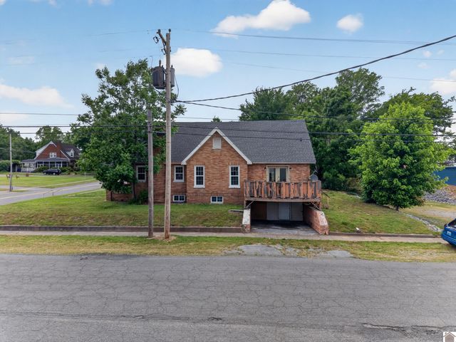200 W 12th Street, Benton, KY 42025