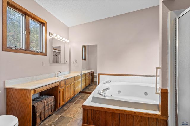 13741 CHIPMUNK PL, Rapid City, SD 57702