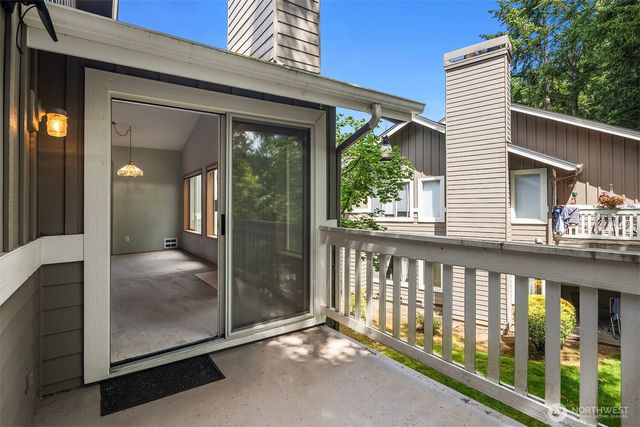 3636 255th Lane SE #45, Sammamish, WA 98029