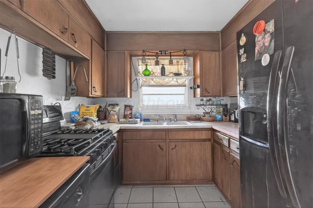 304 TEAKWOOD Street, Amarillo, TX 79107