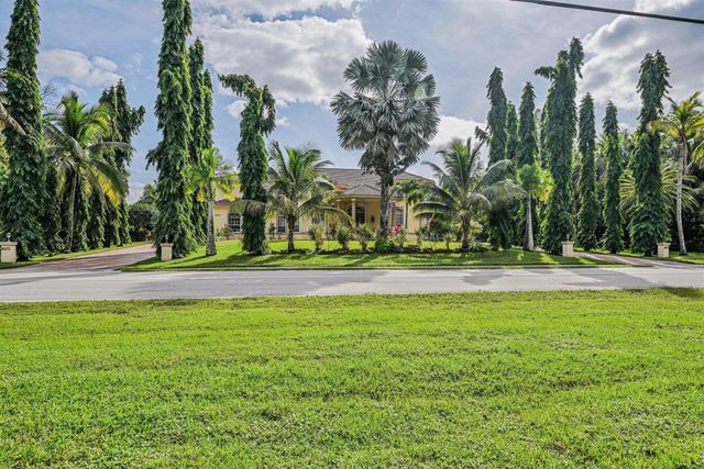 8671 155th Place N, Palm Beach Gardens, FL 33418