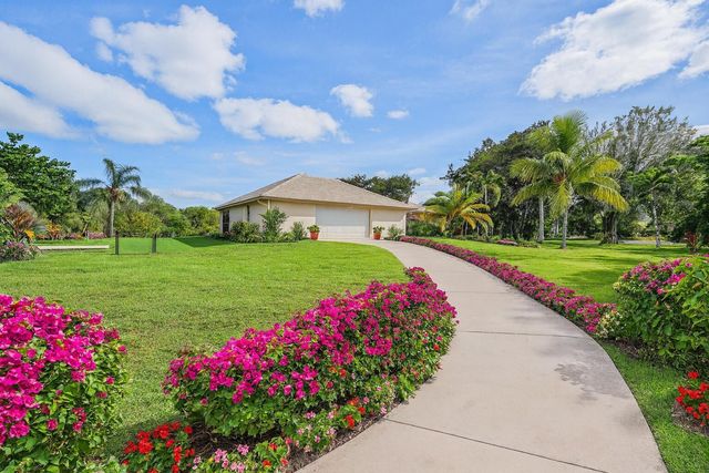 8671 155th Place N, Palm Beach Gardens, FL 33418