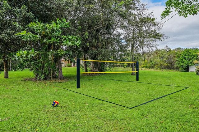 8671 155th Place N, Palm Beach Gardens, FL 33418
