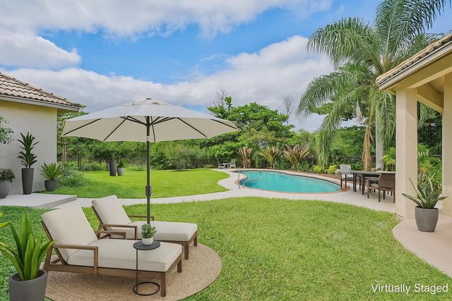 8671 155th Place N, Palm Beach Gardens, FL 33418