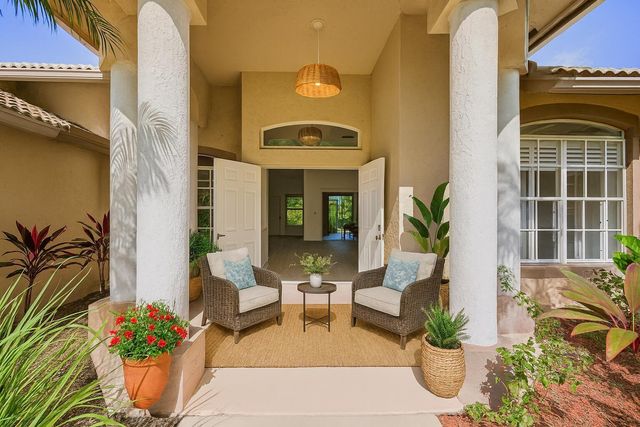 8671 155th Place N, Palm Beach Gardens, FL 33418