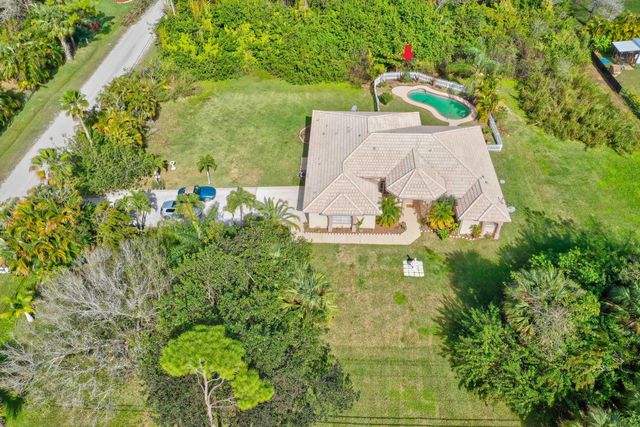 8671 155th Place N, Palm Beach Gardens, FL 33418