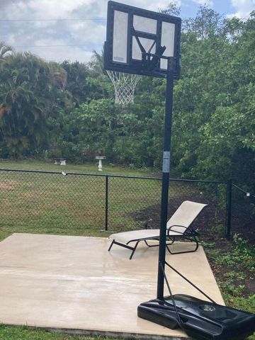 8671 155th Place N, Palm Beach Gardens, FL 33418