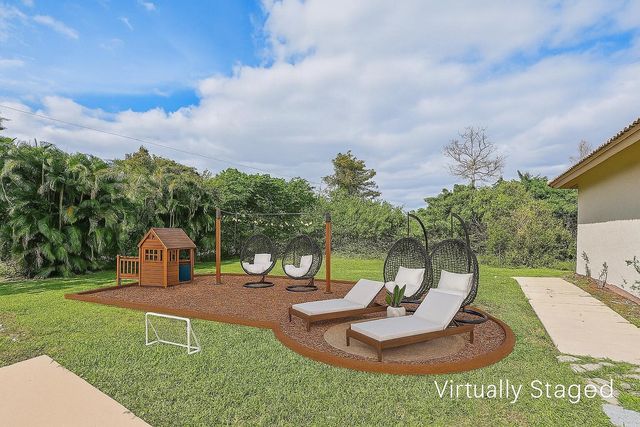 8671 155th Place N, Palm Beach Gardens, FL 33418