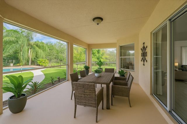 8671 155th Place N, Palm Beach Gardens, FL 33418