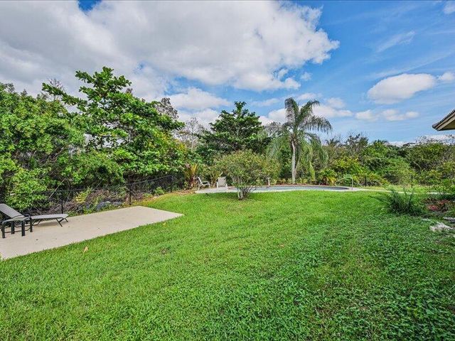 8671 155th Place N, Palm Beach Gardens, FL 33418