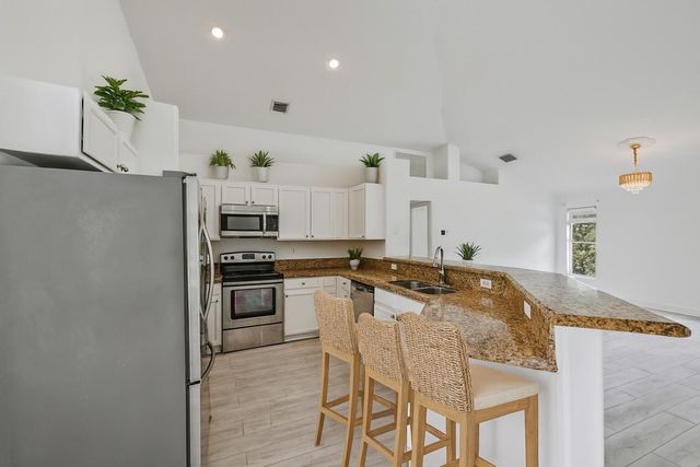 8671 155th Place N, Palm Beach Gardens, FL 33418