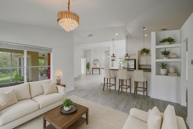8671 155th Place N, Palm Beach Gardens, FL 33418