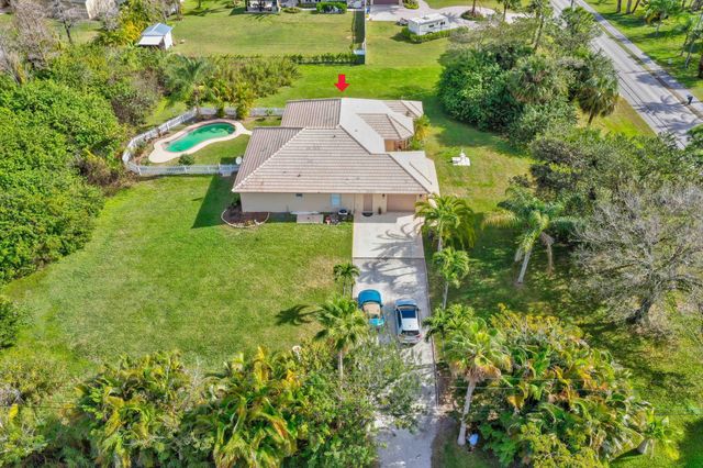 8671 155th Place N, Palm Beach Gardens, FL 33418