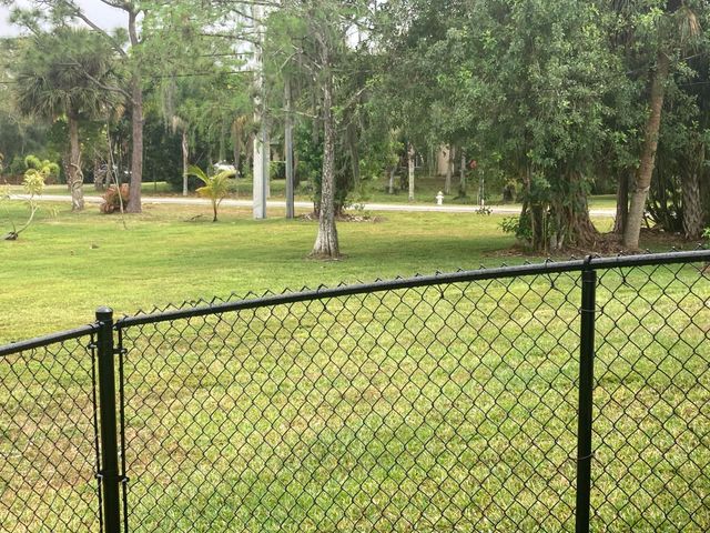 8671 155th Place N, Palm Beach Gardens, FL 33418