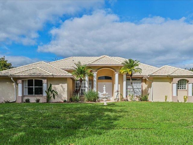 8671 155th Place N, Palm Beach Gardens, FL 33418