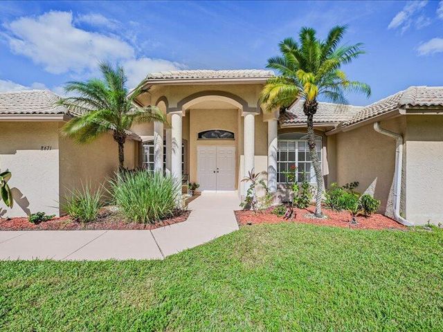 8671 155th Place N, Palm Beach Gardens, FL 33418