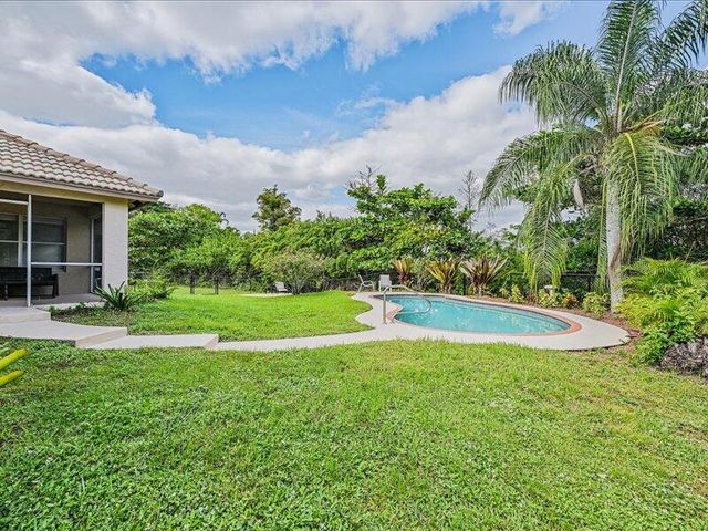8671 155th Place N, Palm Beach Gardens, FL 33418