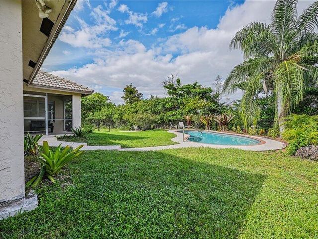 8671 155th Place N, Palm Beach Gardens, FL 33418