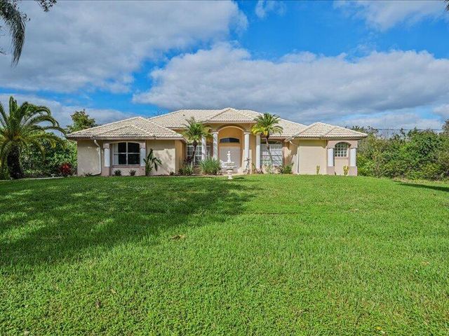 8671 155th Place N, Palm Beach Gardens, FL 33418