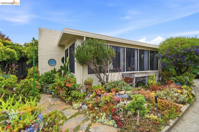 2400 Mcbryde Ave, Richmond, CA 94804