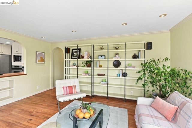 2400 Mcbryde Ave, Richmond, CA 94804