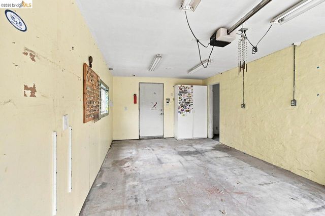 2400 Mcbryde Ave, Richmond, CA 94804