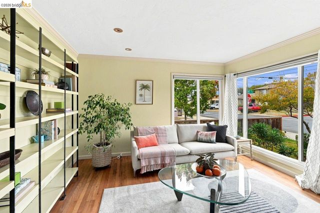 2400 Mcbryde Ave, Richmond, CA 94804