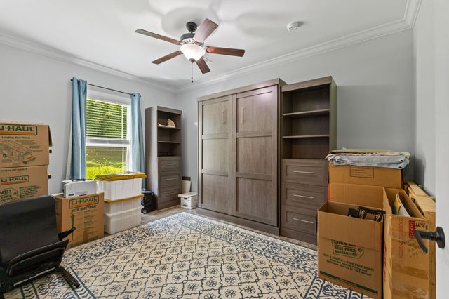 910 Woodmore Hollow Ln, Hartsville, TN 37074