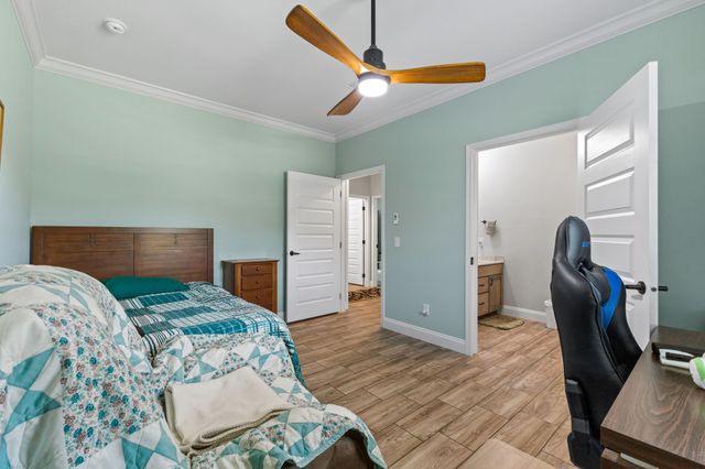 910 Woodmore Hollow Ln, Hartsville, TN 37074