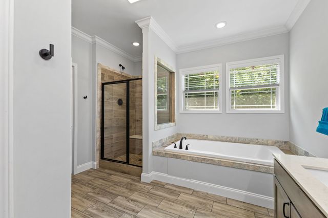 910 Woodmore Hollow Ln, Hartsville, TN 37074