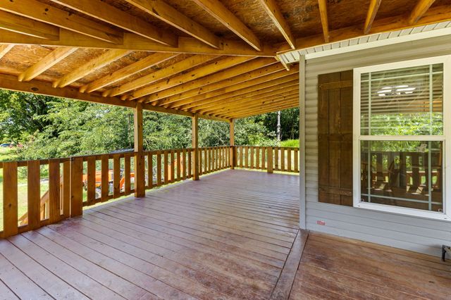 910 Woodmore Hollow Ln, Hartsville, TN 37074
