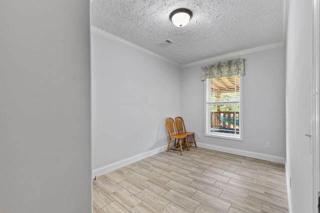 910 Woodmore Hollow Ln, Hartsville, TN 37074