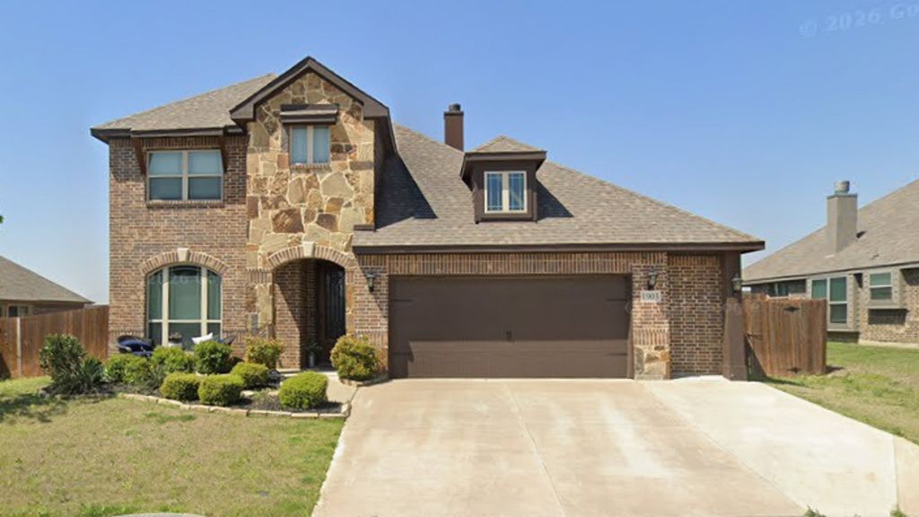 1903 Maplewood Drive, Glenn Heights, TX 75154 — exterior