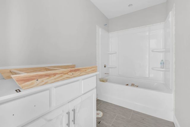 2728 Brewster Dr, Clarksville, TN 37042