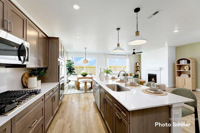 7049 N Daisy Teal Ave, Meridian, ID 83646