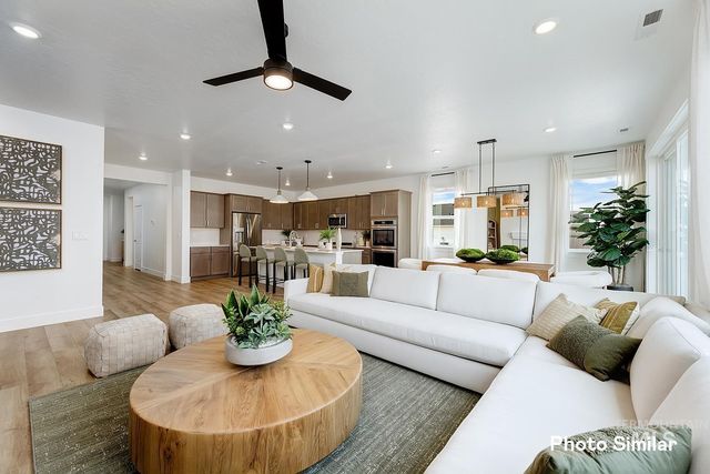 7049 N Daisy Teal Ave, Meridian, ID 83646