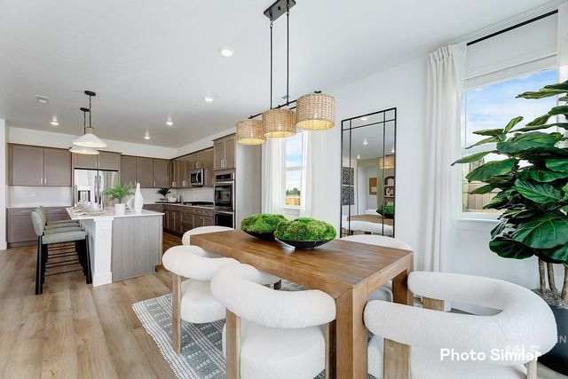 7049 N Daisy Teal Ave, Meridian, ID 83646