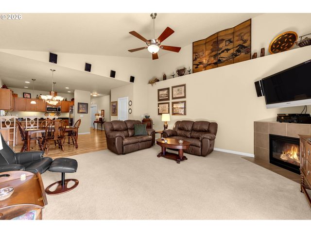 1411 Ne 128TH Cir, Vancouver, WA 98685