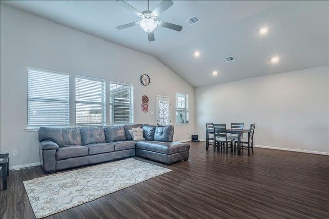 17206 Antioch Ave, Pflugerville, TX 78660