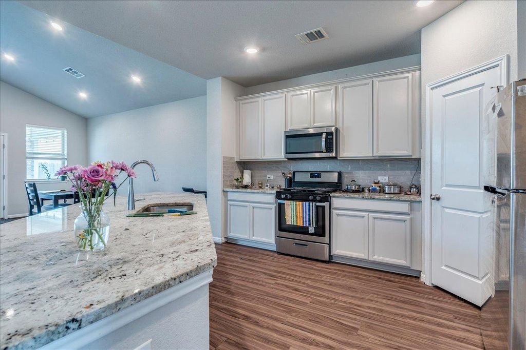 17206 Antioch Ave, Pflugerville, TX 78660