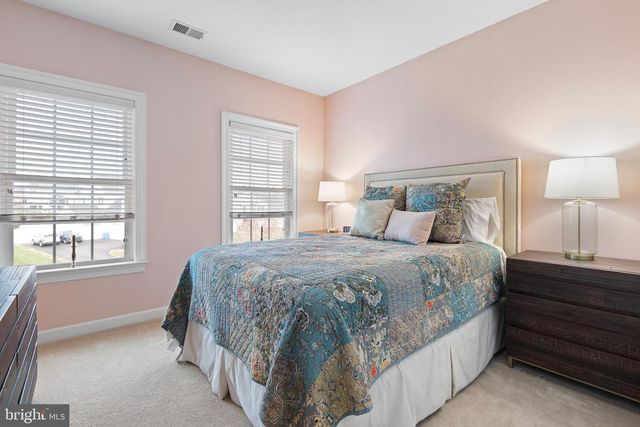 110 PIERCE LN, Kennett Square, PA 19348