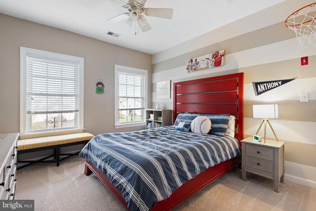 110 PIERCE LN, Kennett Square, PA 19348