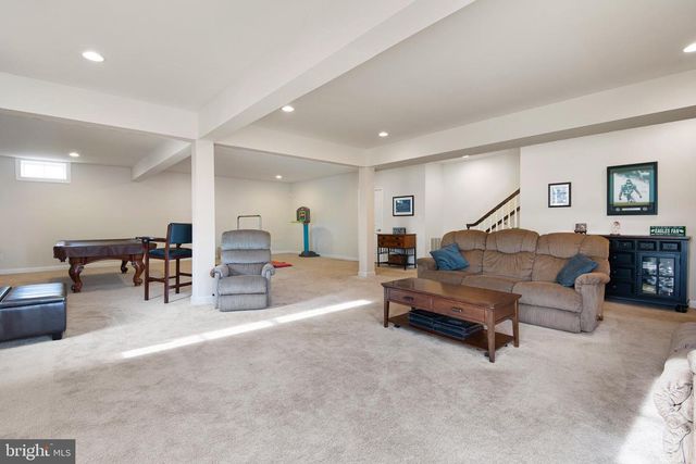 110 PIERCE LN, Kennett Square, PA 19348