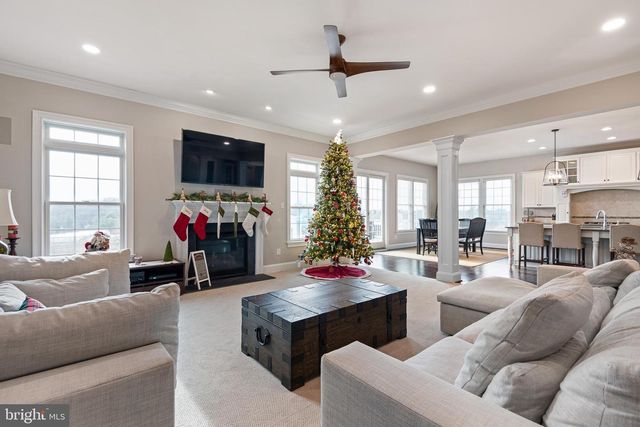 110 PIERCE LN, Kennett Square, PA 19348