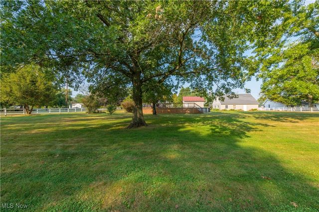 7218 State Route 60, Wakeman, OH 44889