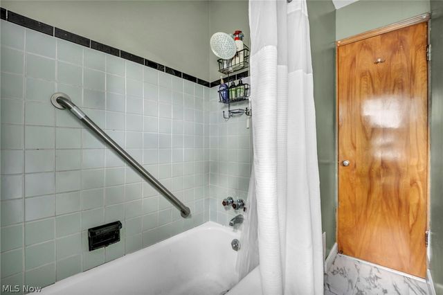 3862 Wallingford Road, South Euclid, OH 44121