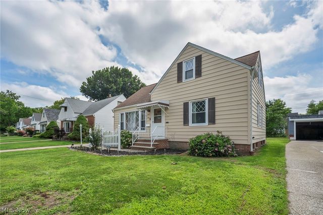 3862 Wallingford Road, South Euclid, OH 44121