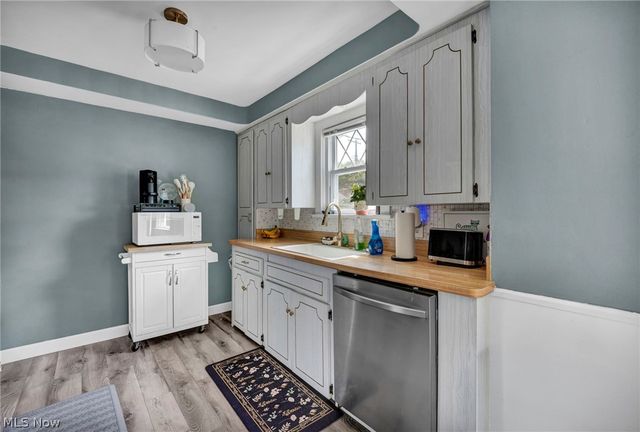3862 Wallingford Road, South Euclid, OH 44121