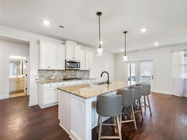 7655 Farrow Pass Circle, Cumming, GA 30028