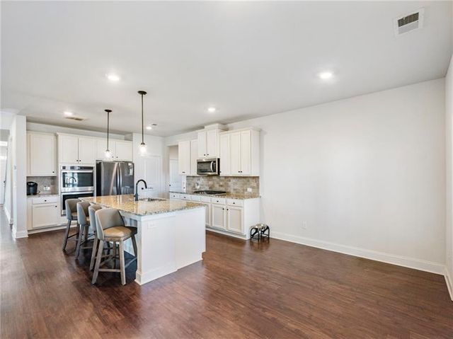 7655 Farrow Pass Circle, Cumming, GA 30028